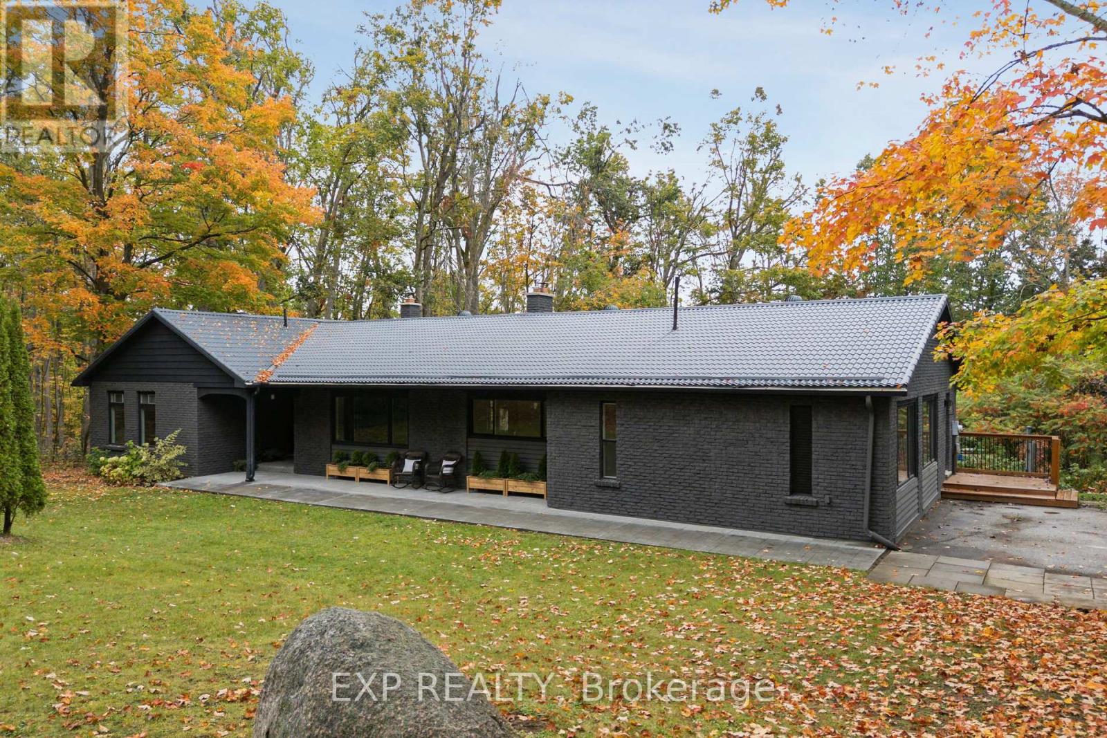 1083 Line 15 N, Oro-Medonte, ON L3V 6H2