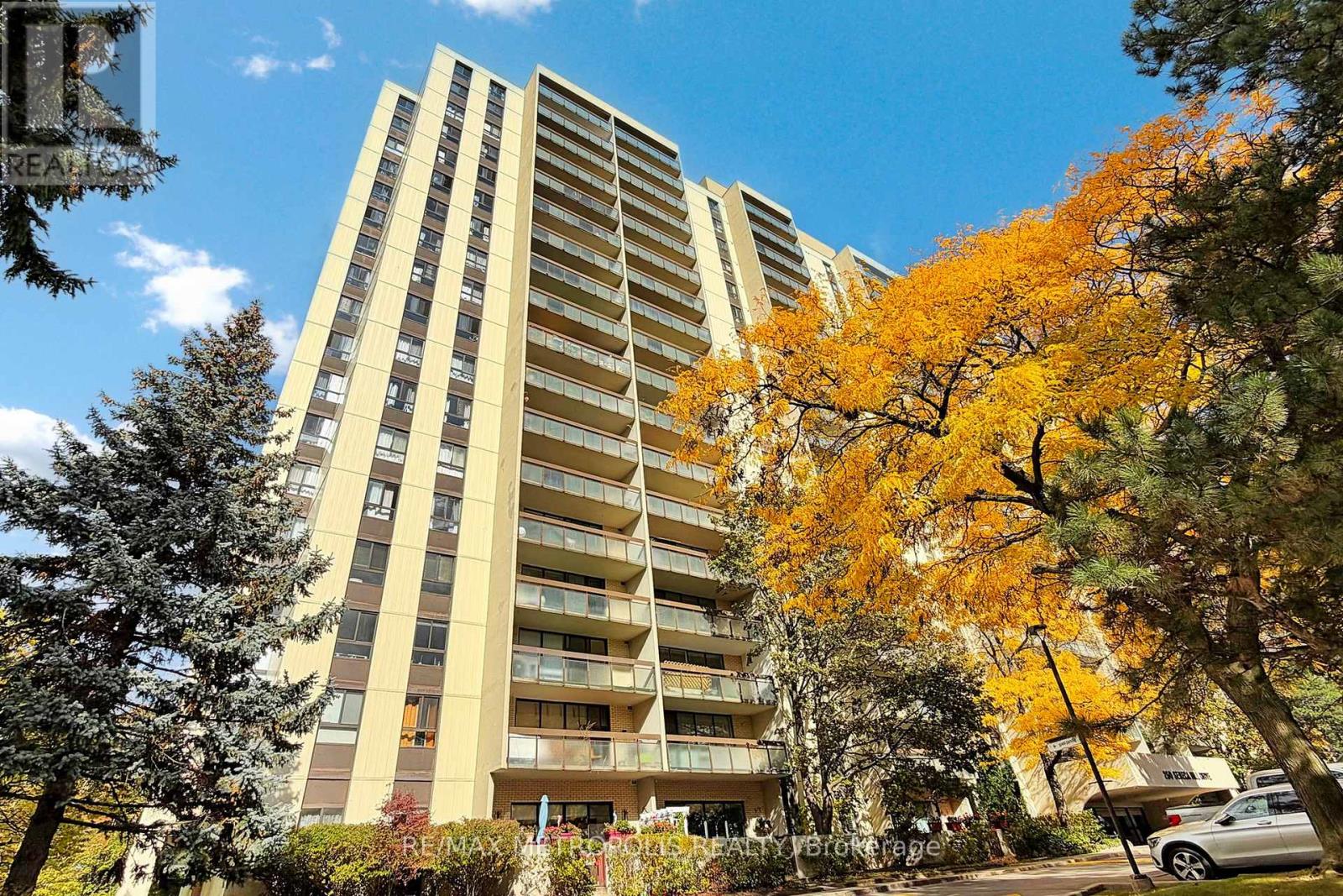 206 260 Seneca Hill Dr, Toronto, ON M2J 4S6