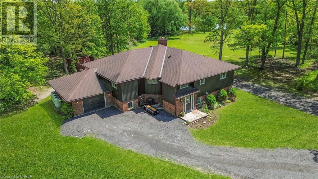 245 Hardy Rd, Brantford, ON N3T 5L8