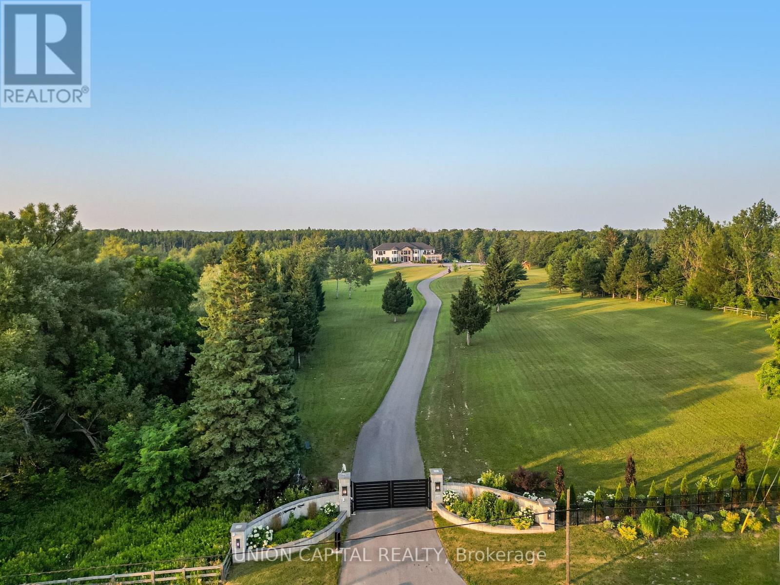 16033 Mississauga Rd, Caledon, ON L7C 1X8