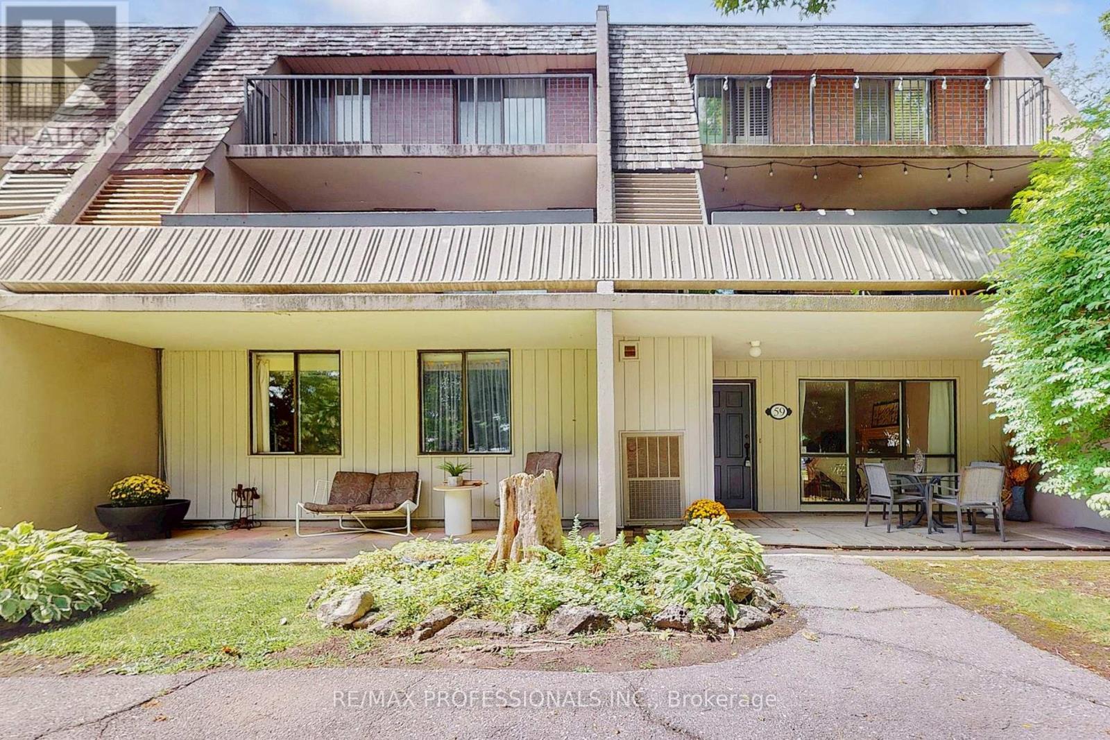59 1330 Mississauga Valley Blvd, Mississauga, ON L5A 3T1