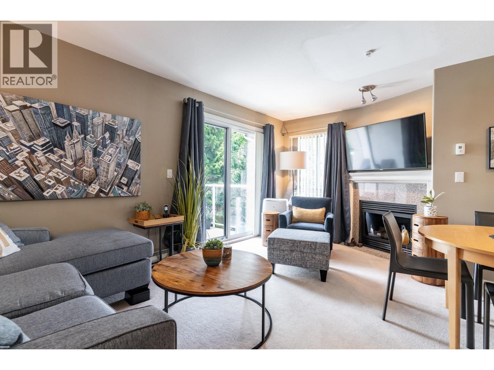 3128 Flint Street Unit 301, Port Coquitlam, BC V3B 4J1