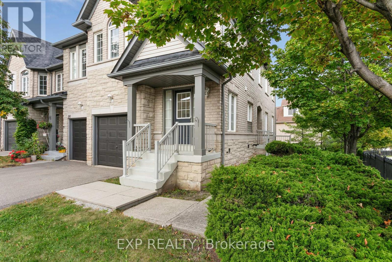 181 5260 Mcfarren Blvd, Mississauga, ON L5M 7J1