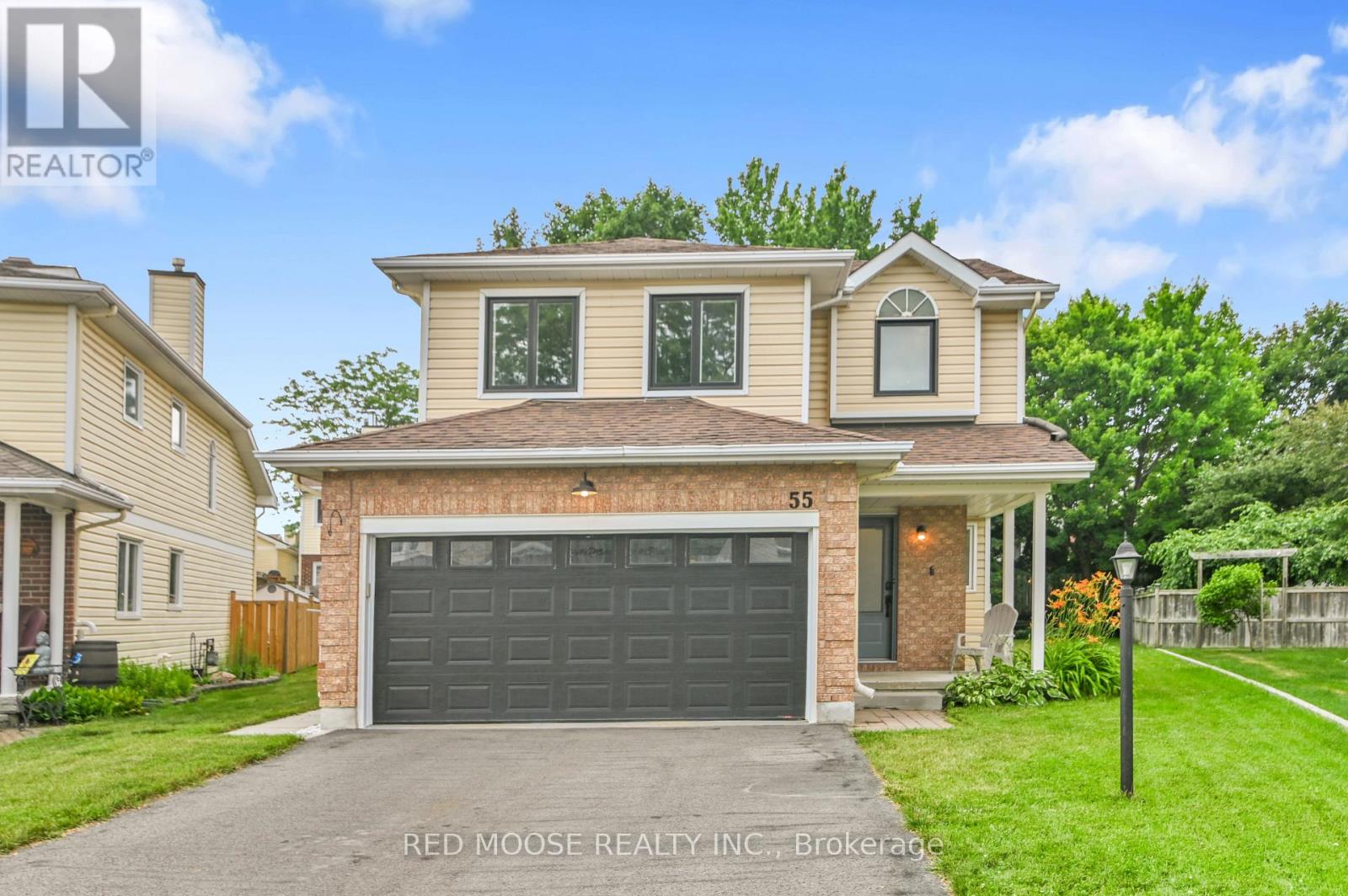 55 Hawley Cres, Ottawa, ON K2M 1T4