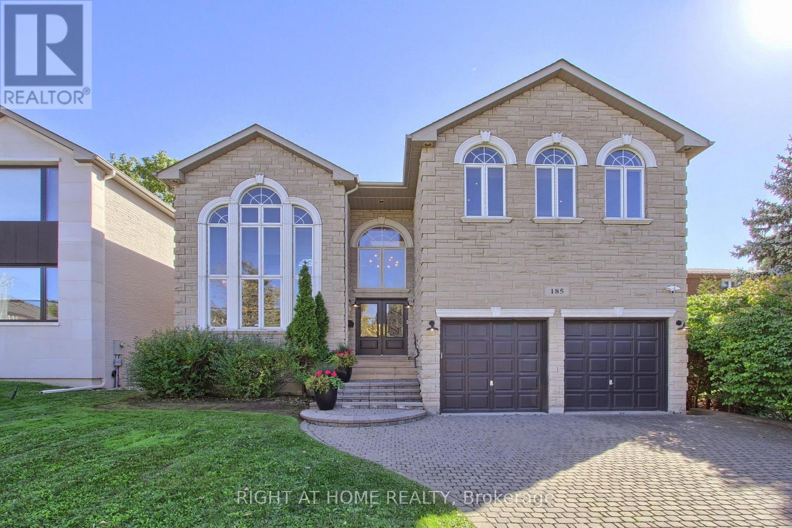 185 King High Dr, Vaughan, ON L4J 3N3