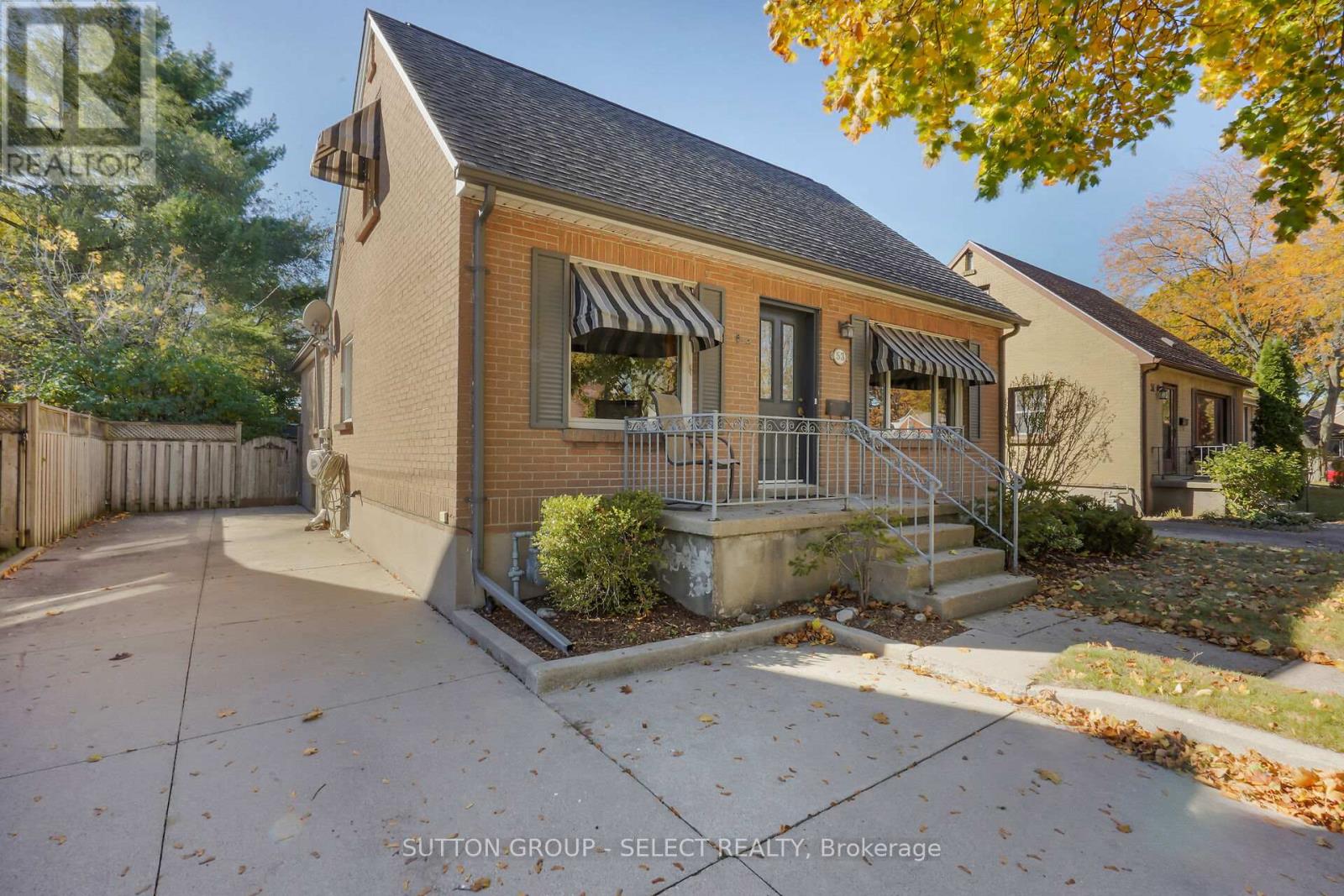 53 Graydon St, London, ON N5W 2H9