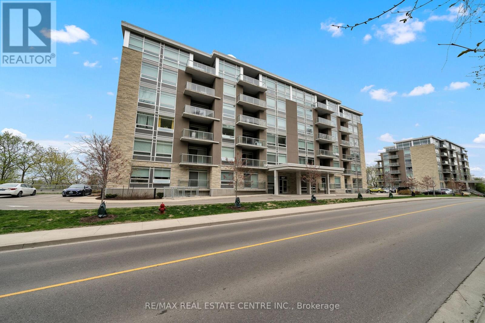 305 467 Charlton Ave E, Hamilton, ON L8N 0B3