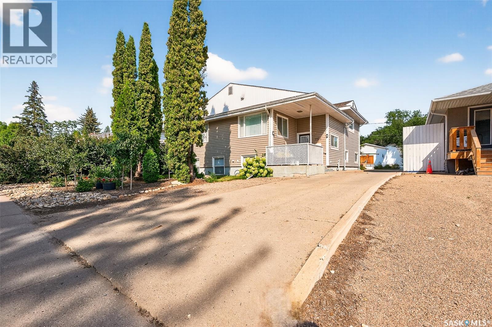 1121 Main St N, Moose Jaw, SK S6H 0X3