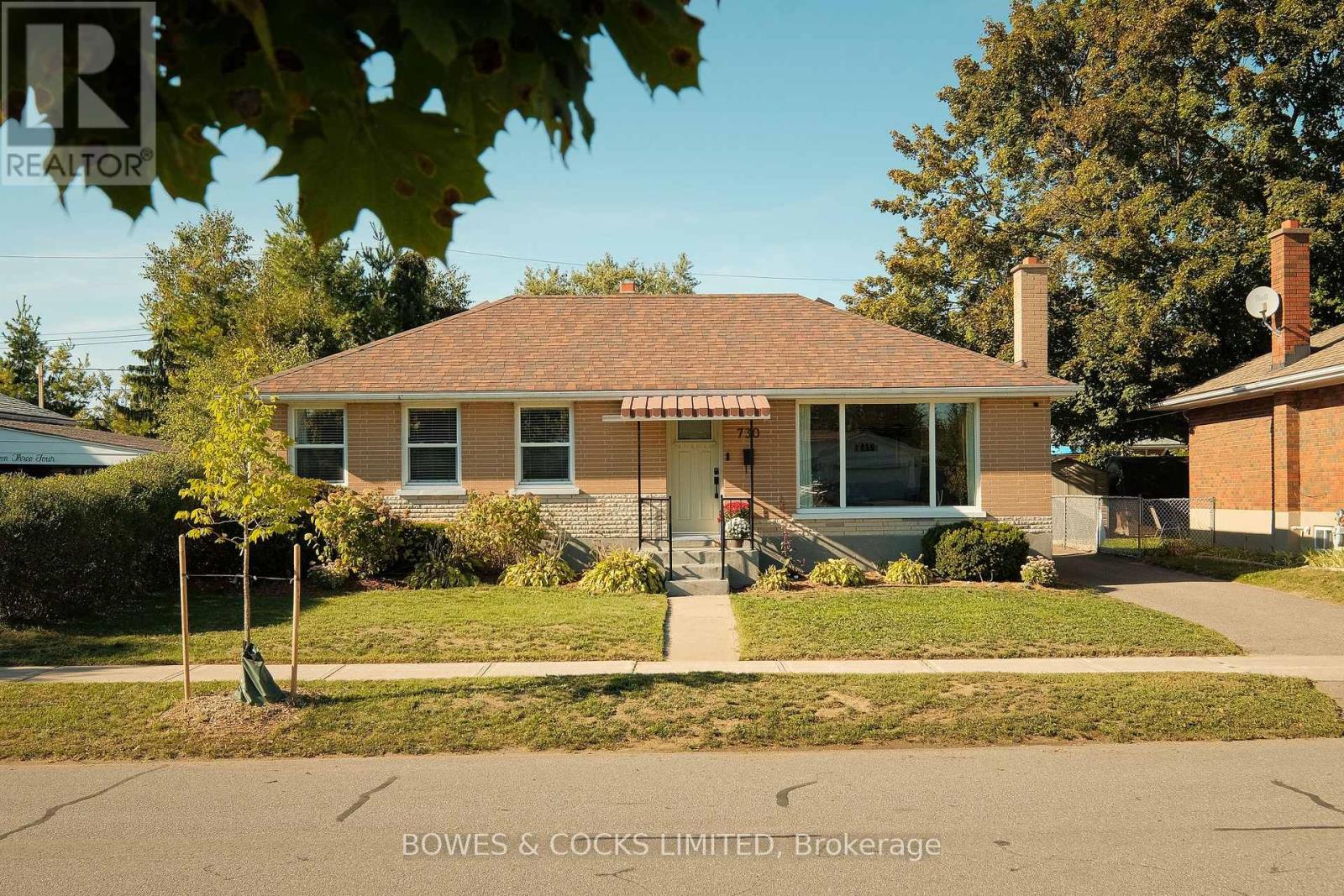 730 Crawford Pl Ward 1 Pl, Peterborough, ON K9J 3X3