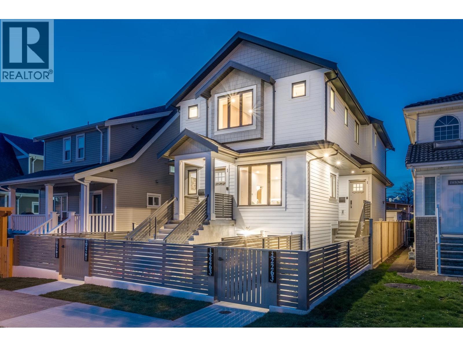 2263 E 35th Avenue Unit 1, Vancouver, BC V5P 1C1