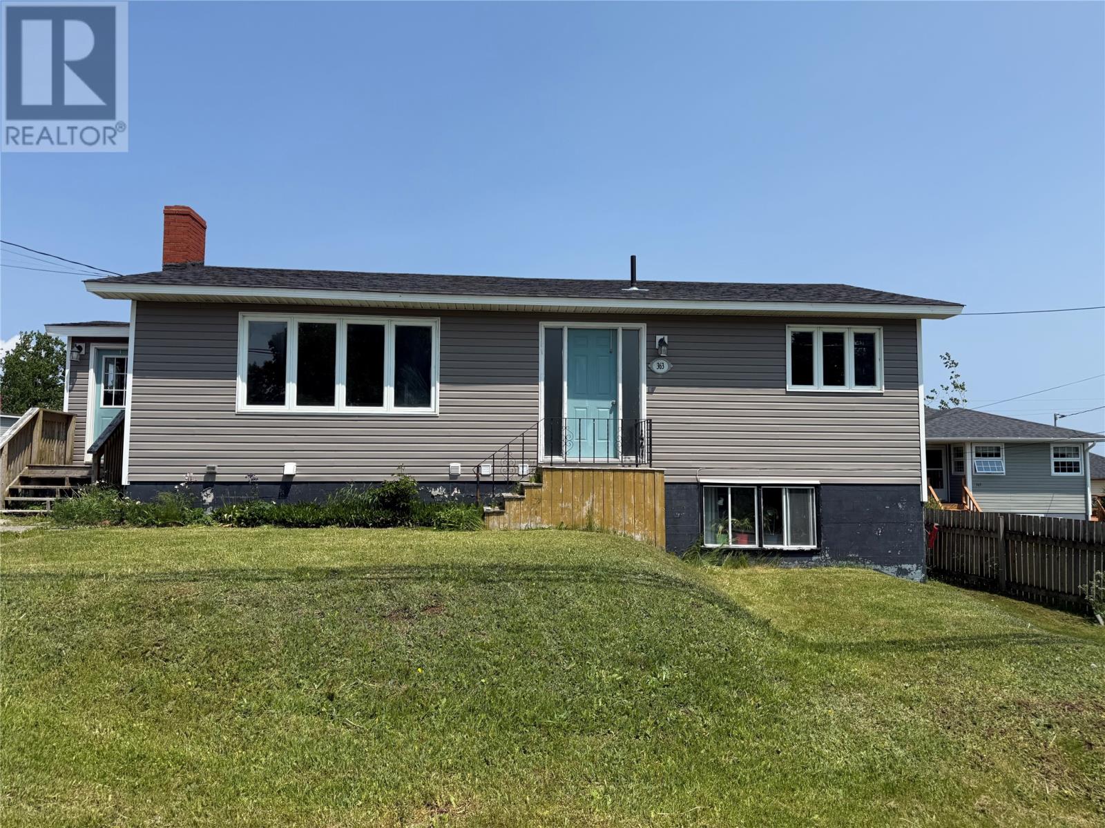 363 Memorial Dr, Clarenville, NL A5A 1R9