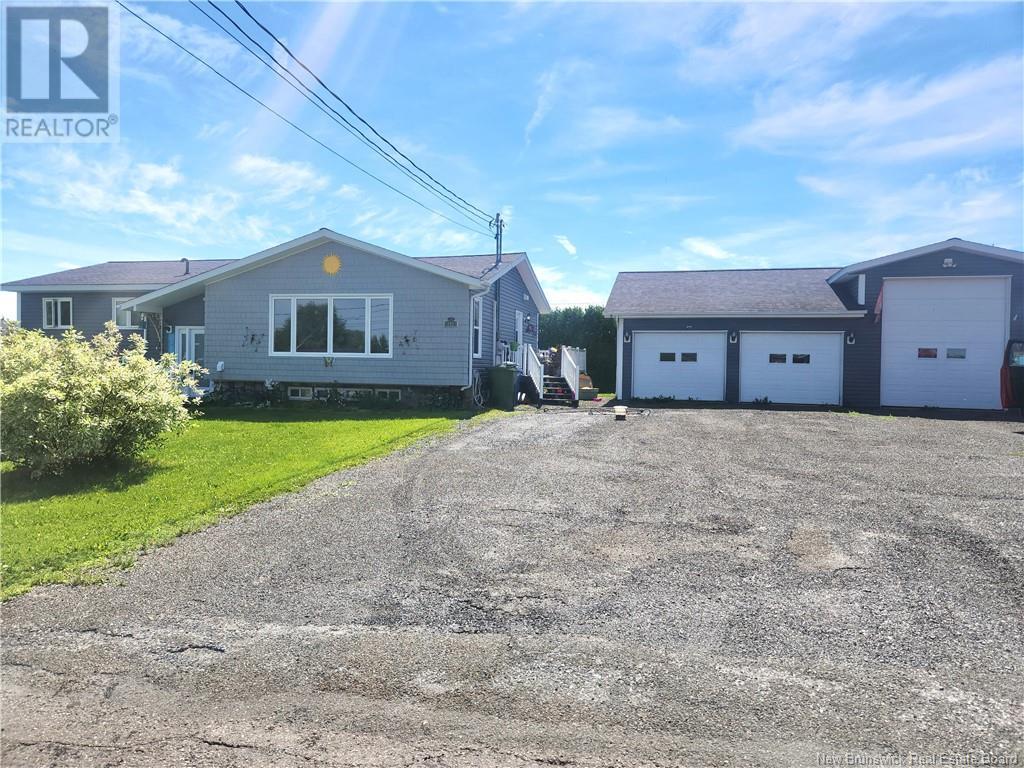 151 Theriault St, Grand Falls, NB E3Y 1B6