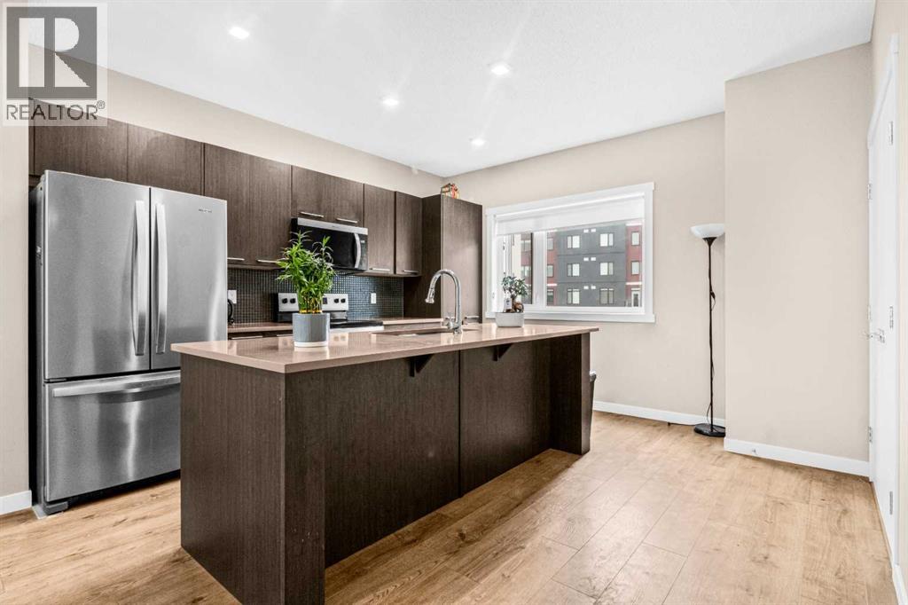 218 Sherwood Square Nw Unit 601, Calgary, AB T3R 0Y2