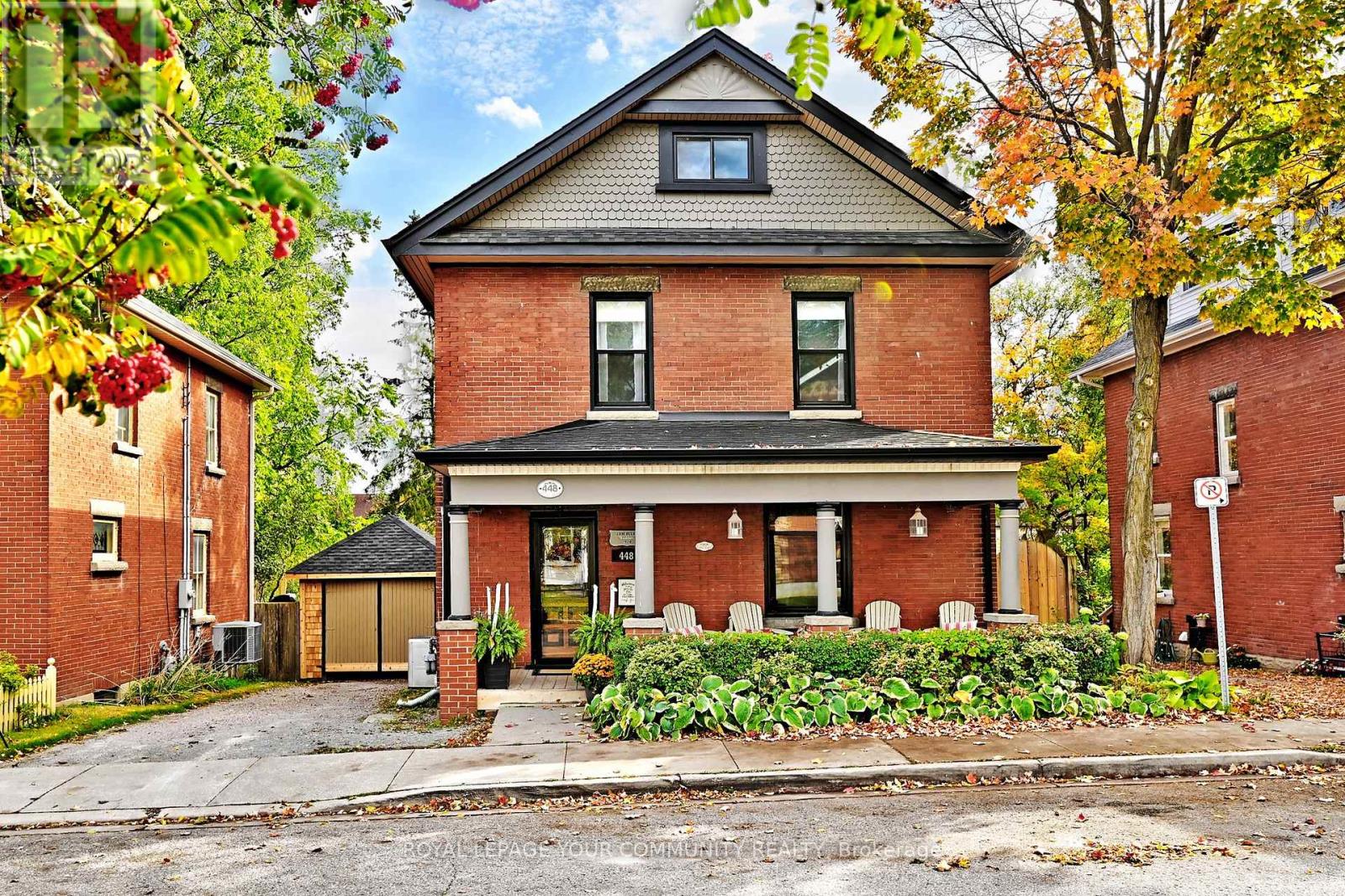 448 Timothy St, Newmarket, ON L3Y 1P8