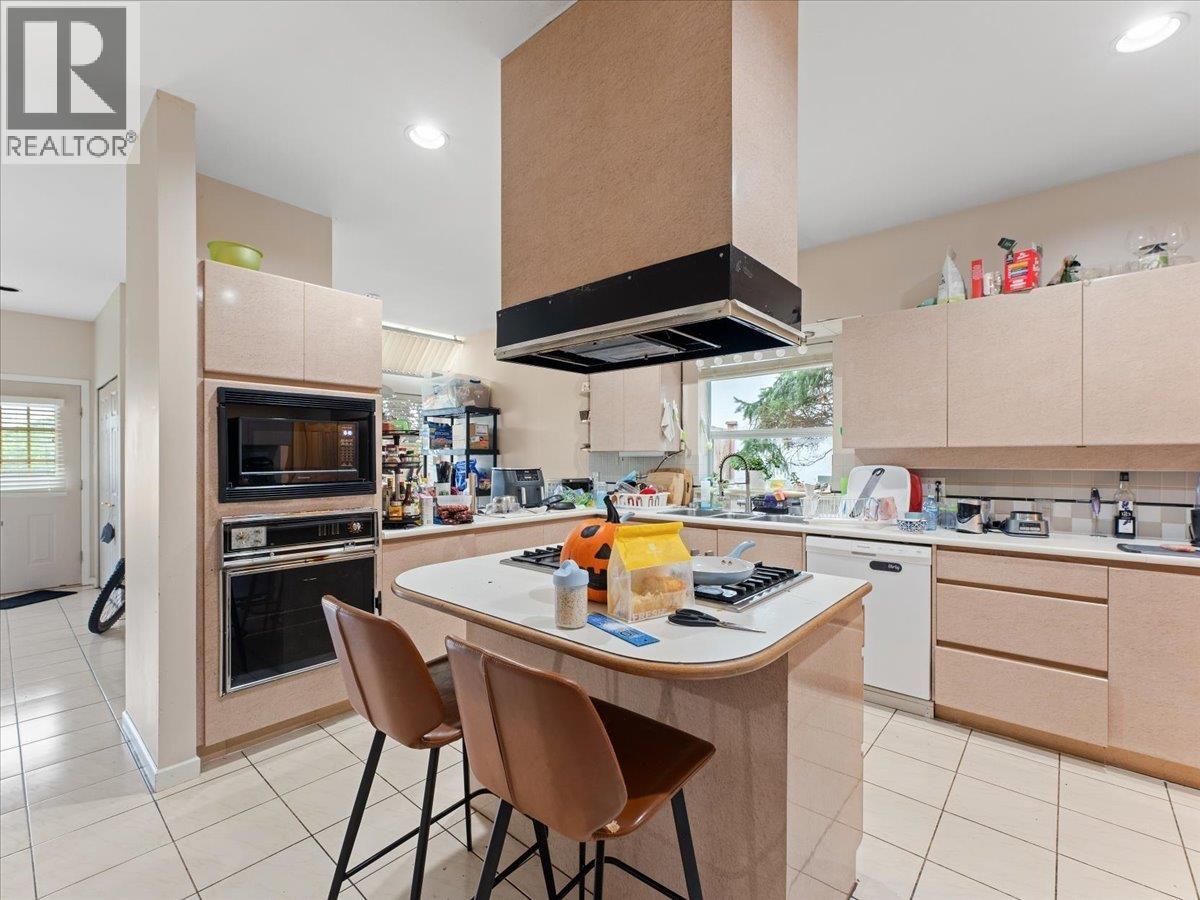 6288 Cambie St, Vancouver, BC V5Z 3B4