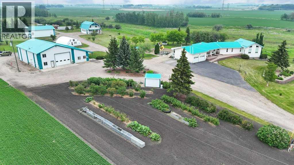 27556 Township Road 372, Rural Red Deer County, AB T4G 0M5