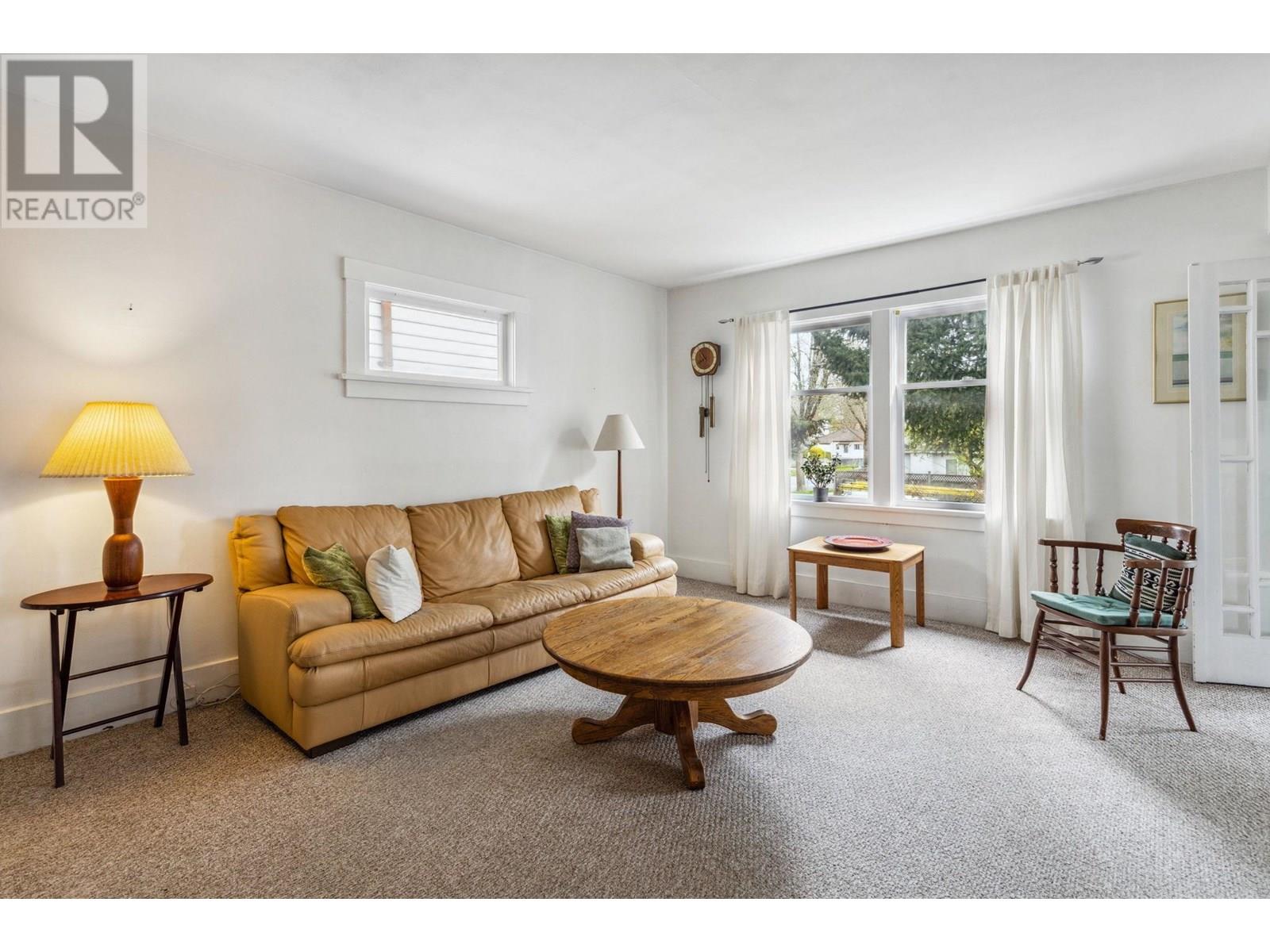 8321 Shaughnessy St, Vancouver, BC V6P 3Y1