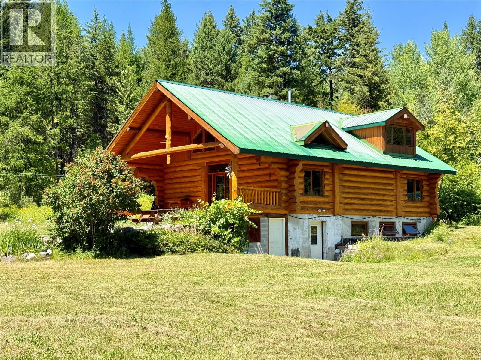 5200 Hardy Mountain Rd, Grand Forks, BC V0H 1H2
