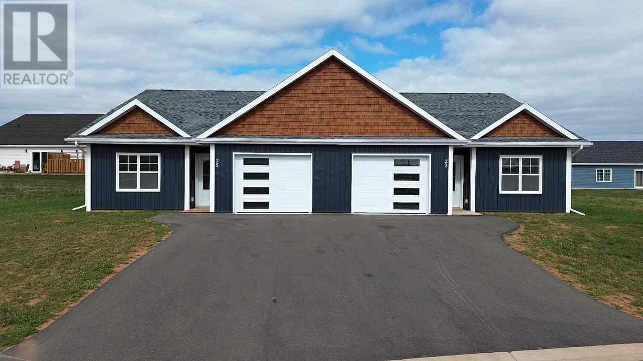 23 25 Loggie Dr, Summerside, PE C1N 4J6