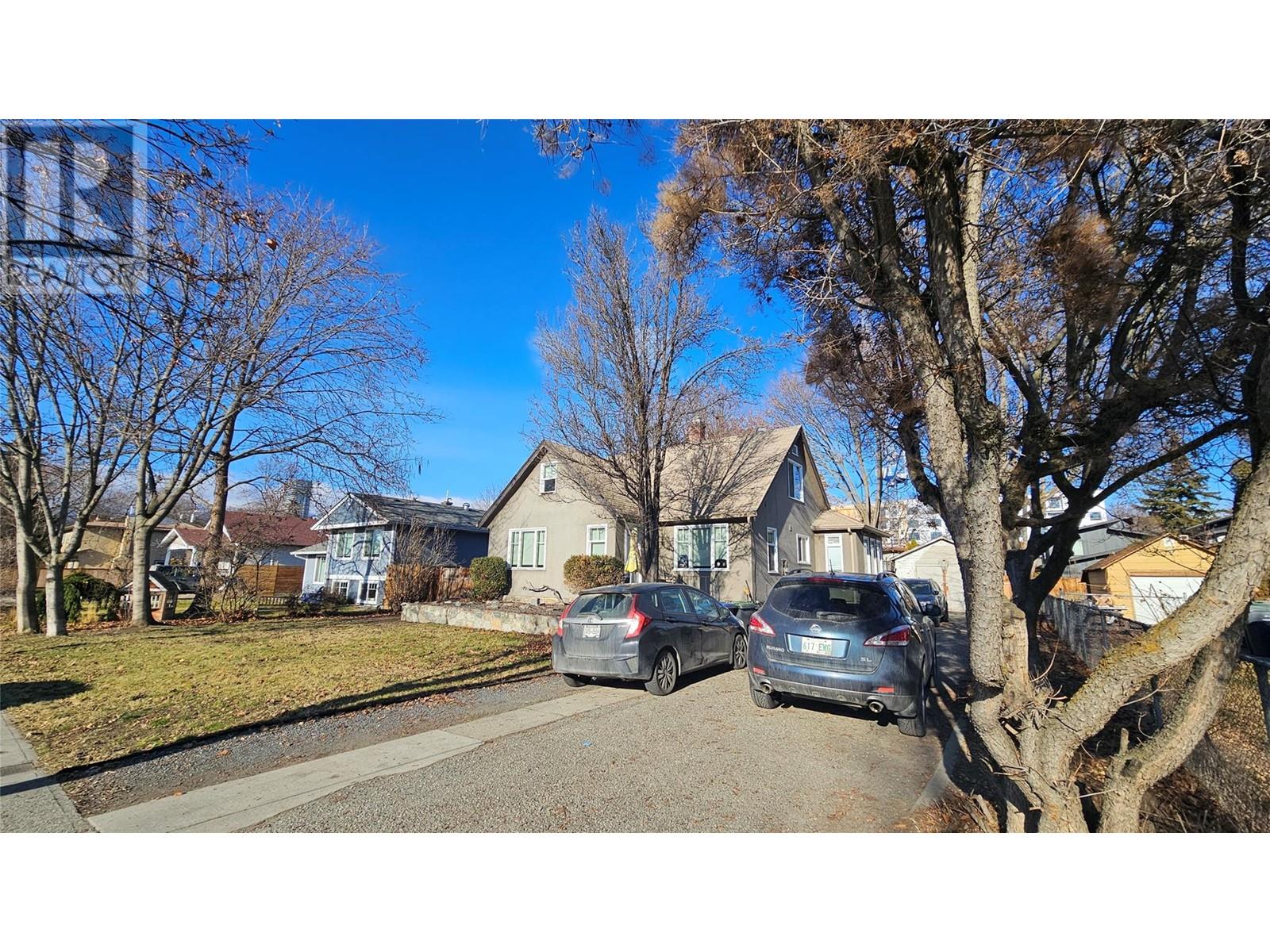 818 Dehart Ave, Kelowna, BC V1Y 6A1