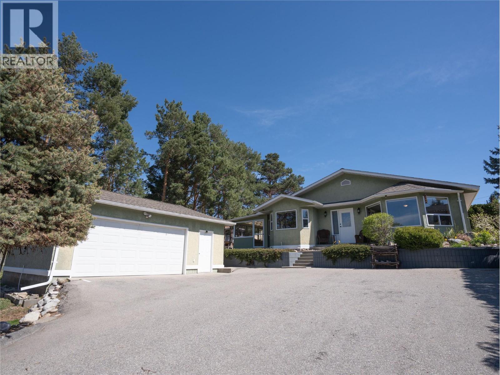 101 Mcgowan Rd, Oliver, BC V0H 1T2