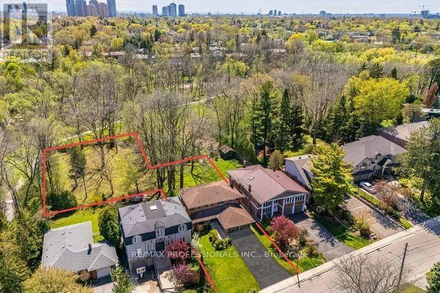 9 Wingrove Hl, Toronto Islington-city Centre West, ON M9B 2C3