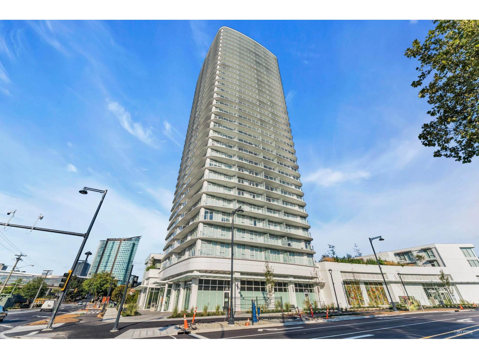 13685 102 Avenue Unit 1810, Surrey, BC V3T 1N7