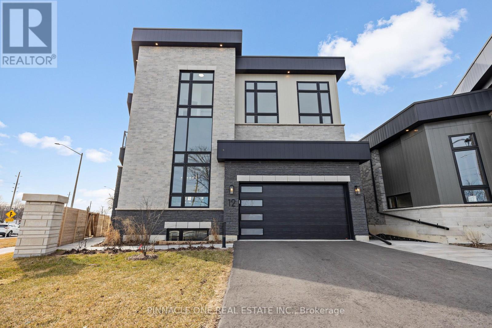 12 Tidmarsh Ln, Ajax Northwest Ajax, ON L1T 4S1