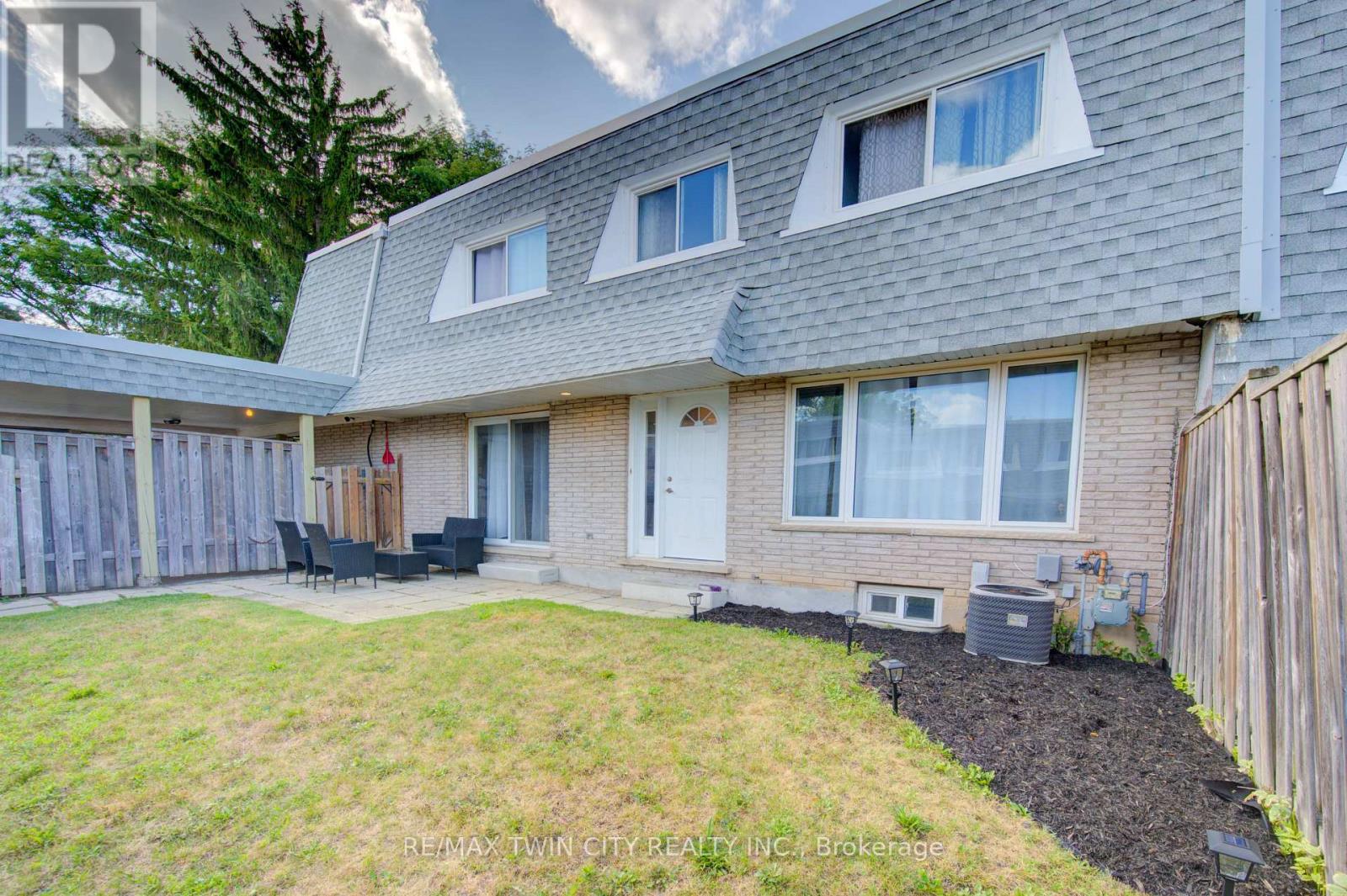 47 14 Williamsburg Rd, Kitchener, ON N2E 1W1