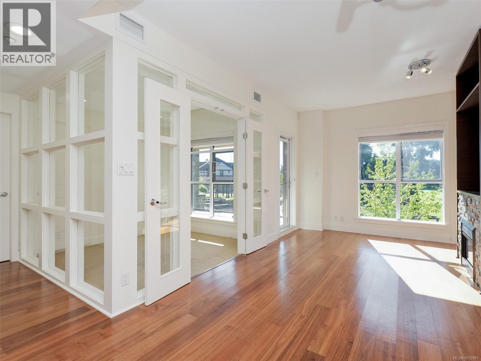1400 Lynburne Pl Unit 218 Pl, Langford, BC V9B 0A4
