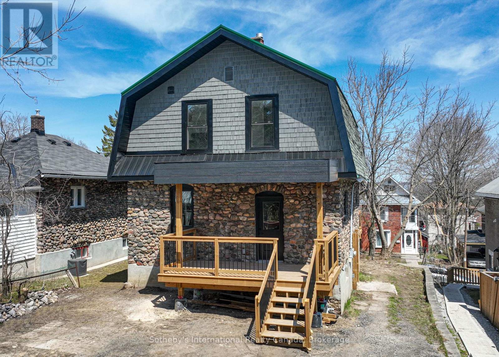 177 Parkview Ave, Orillia, ON L3V 4M4