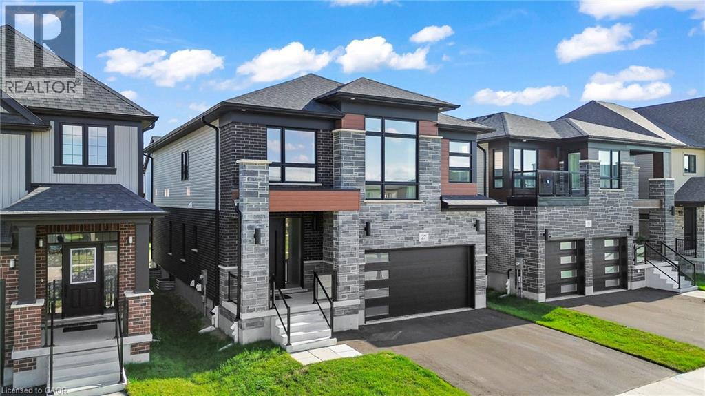 27 Jacob Detweiller Dr, Kitchener, ON N2P 0K7