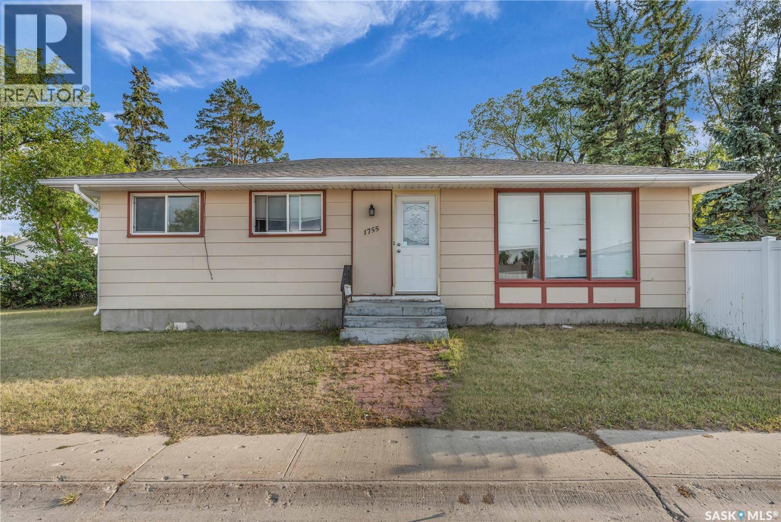 1755 9 Avenue East, Regina, SK S4N 4L7
