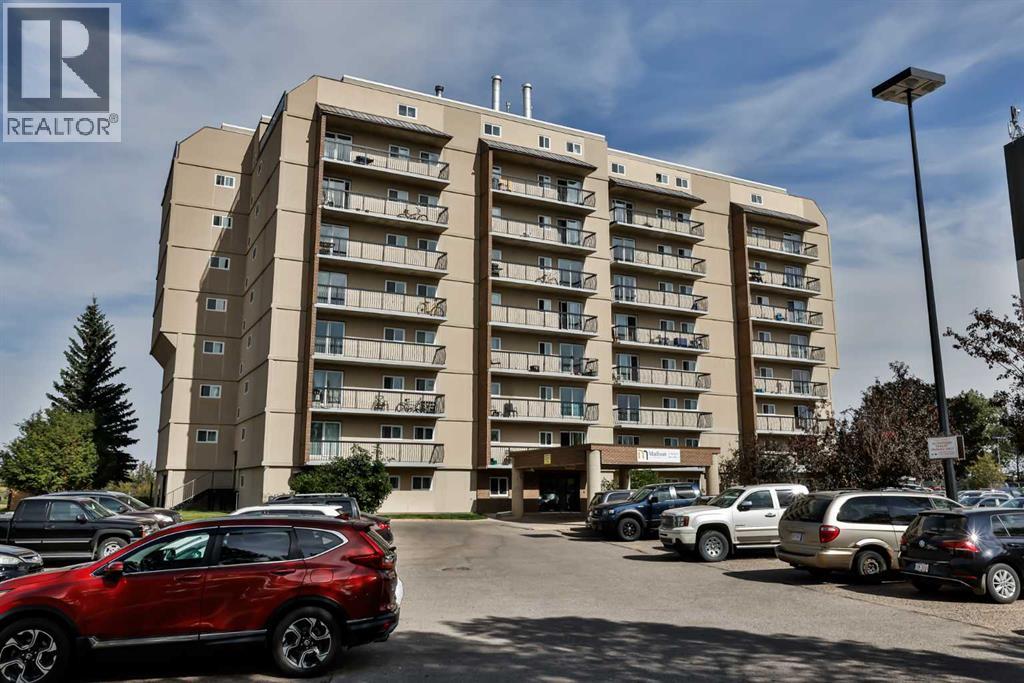 21 Berkeley Place W Unit 222, Lethbridge, AB T1K 5N1