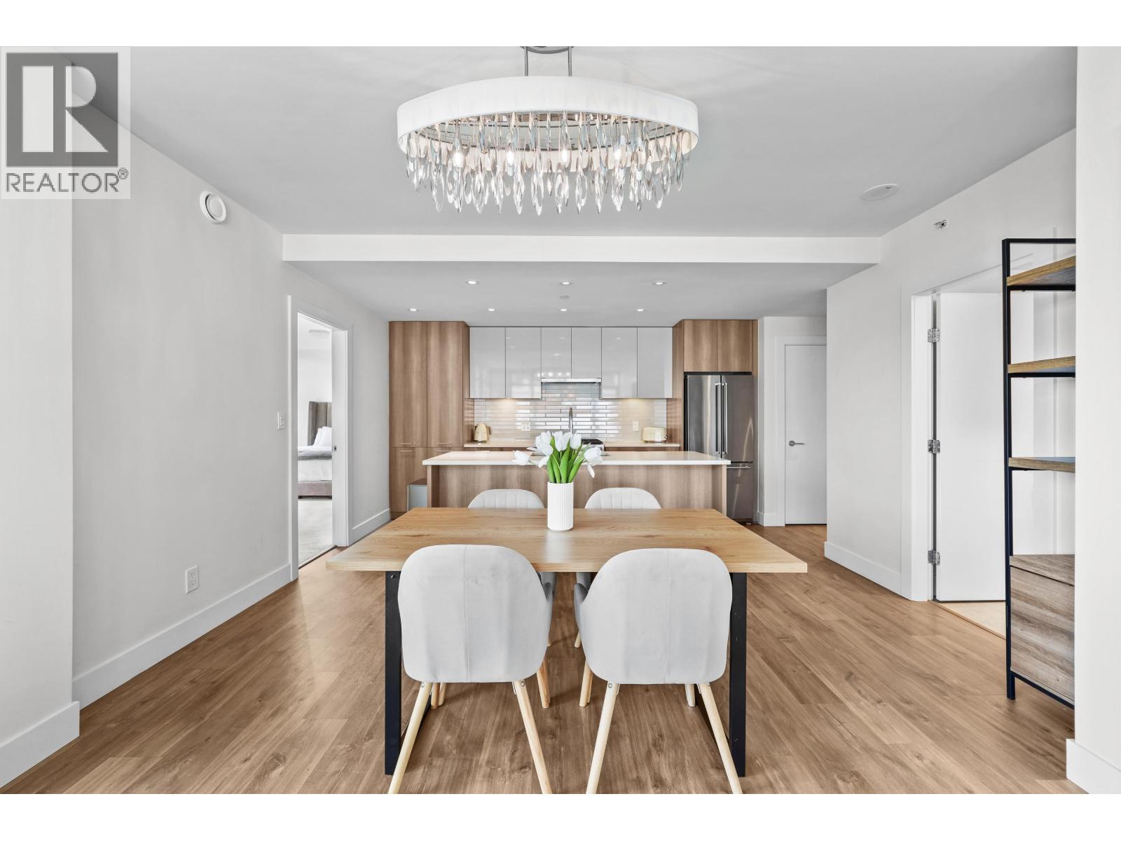 258 Nelsons Court Unit 209, New Westminster, BC V3L 0J9