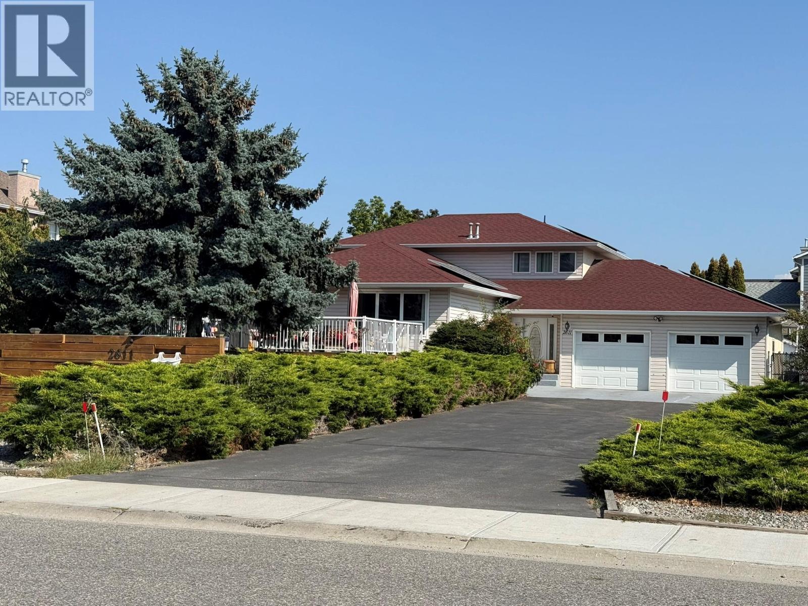 2611 Guidi Rd, West Kelowna, BC V1Z 3J9