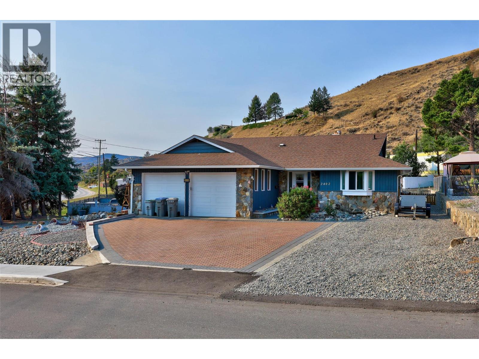 2402 Parkview Dr, Kamloops, BC V2B 7J1