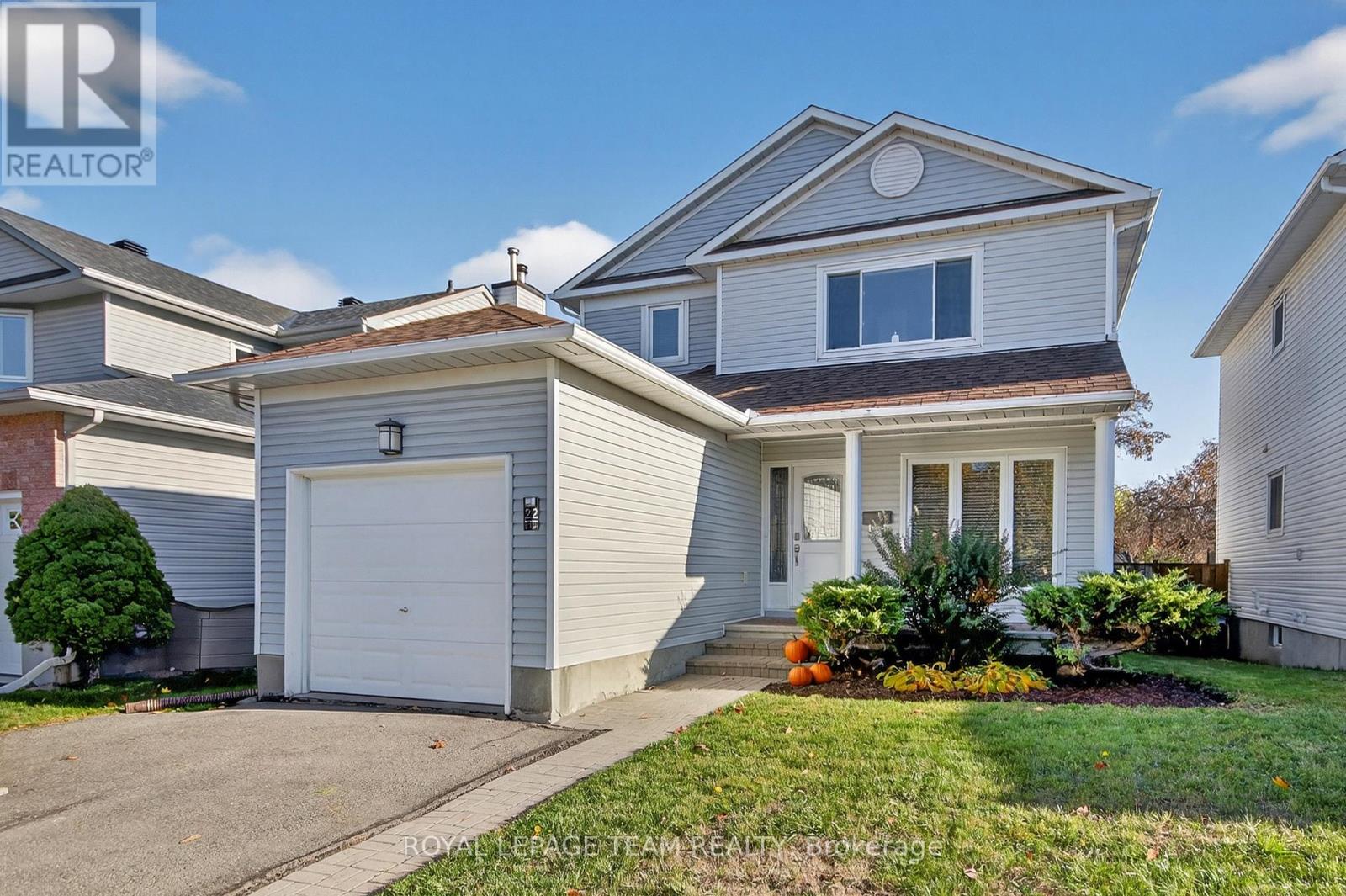 22 Vesta St, Ottawa, ON K2J 3Y9