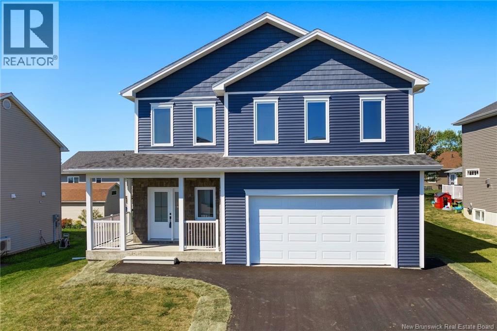 735 Hillcrest Dr, Fredericton, NB E3A 5K7