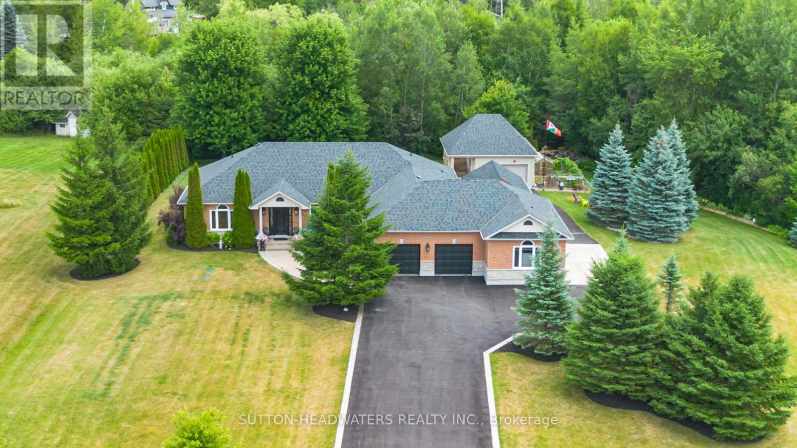 63 Brookhaven Cres, East Garafraxa, ON L9W 2Y9