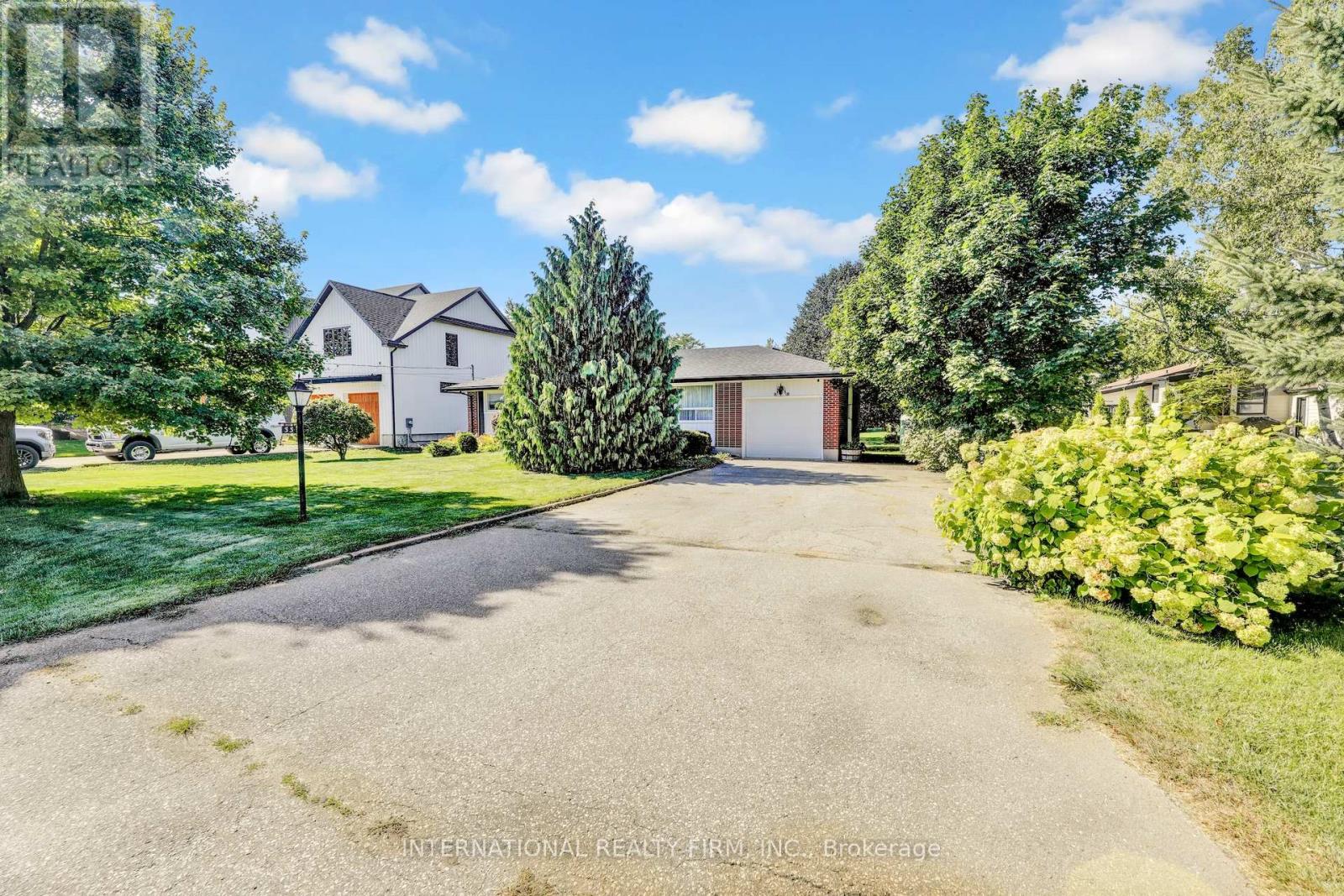 33 Ridgeway Ave, Guelph, ON N1L 1G9