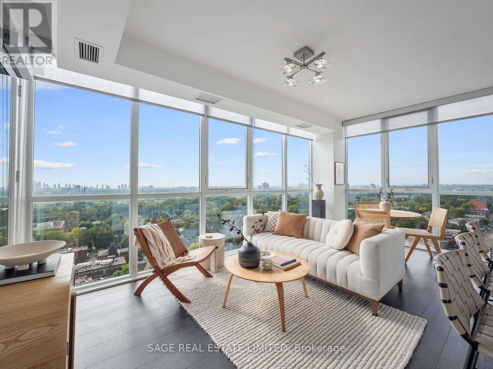 1708 530 St Clair Ave W, Toronto, ON M6C 0A2