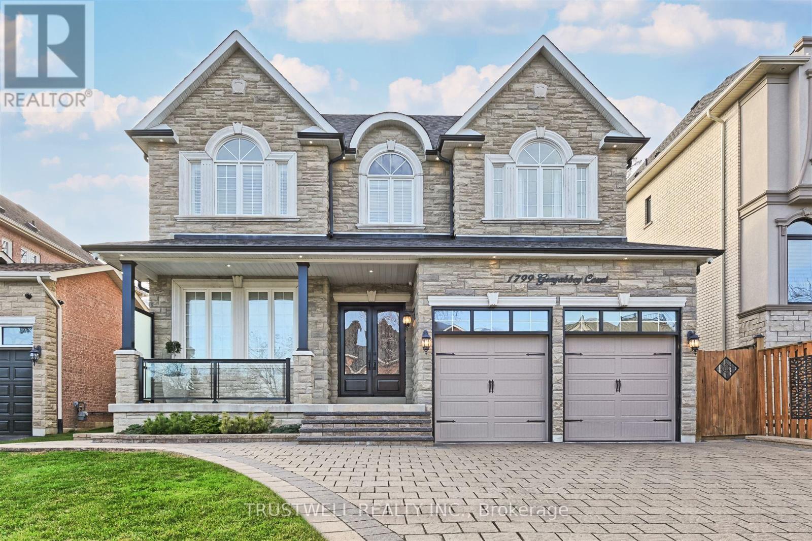 1799 Grayabbey Ct, Pickering, ON L1V 7G2