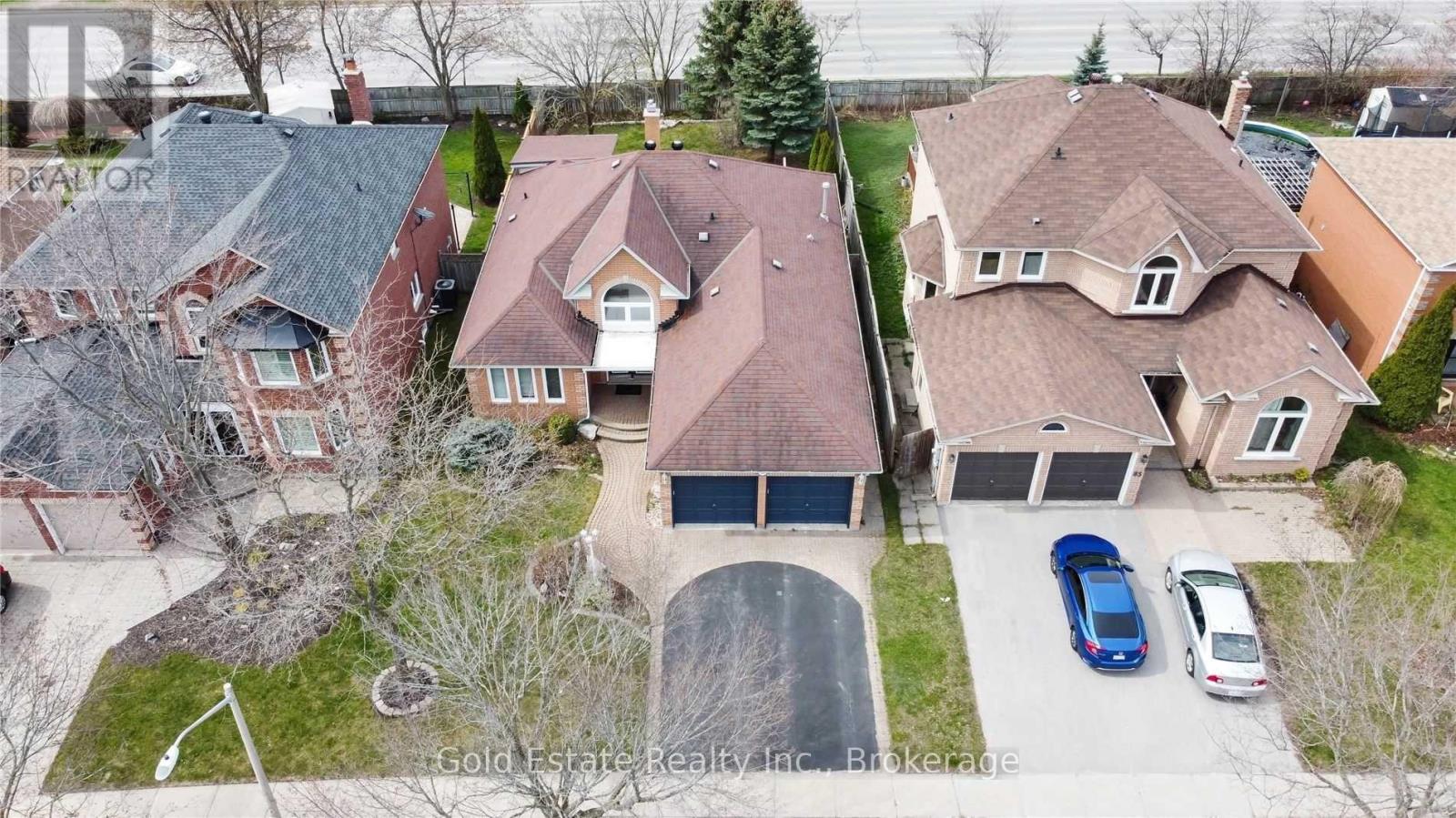 85 Cityview Cir, Barrie, ON L4N 7V1