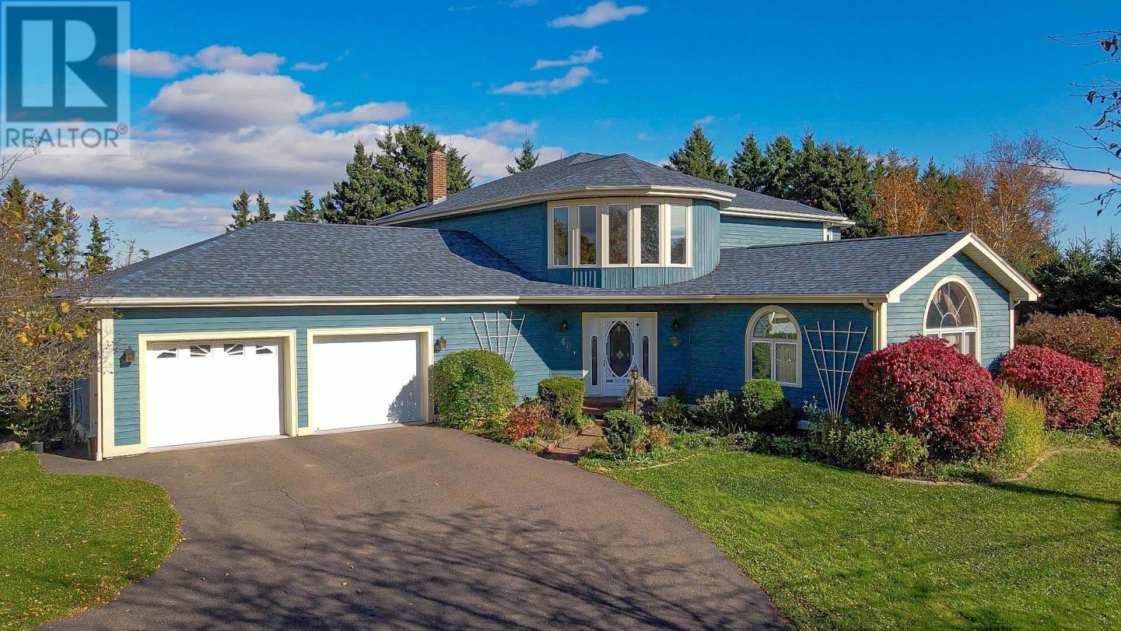40 Lewis Cres, Charlottetown, PE C1E 1M4