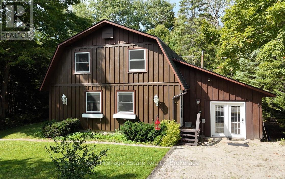 44 Whitefish Blvd, South Bruce Peninsula, ON N0H 2T0