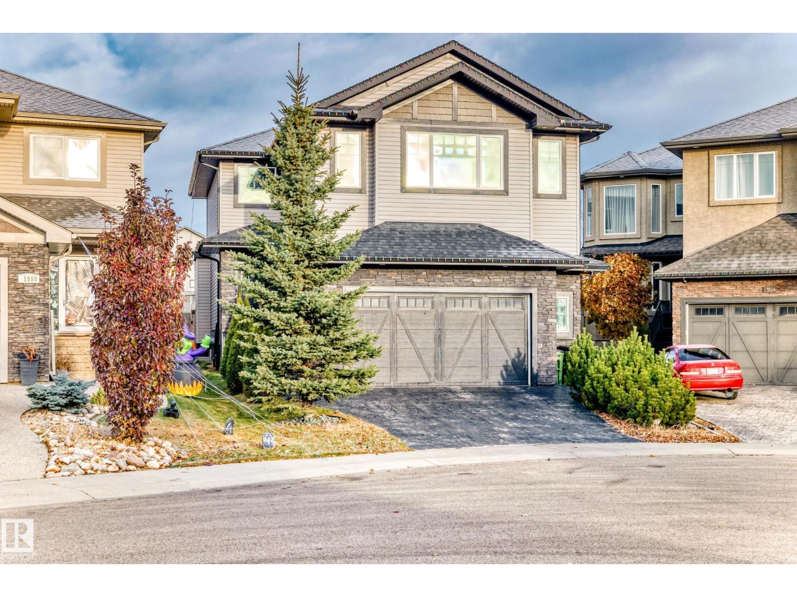 1552 Cunningham Cape Ca SW, Edmonton, AB T6W 0Y3
