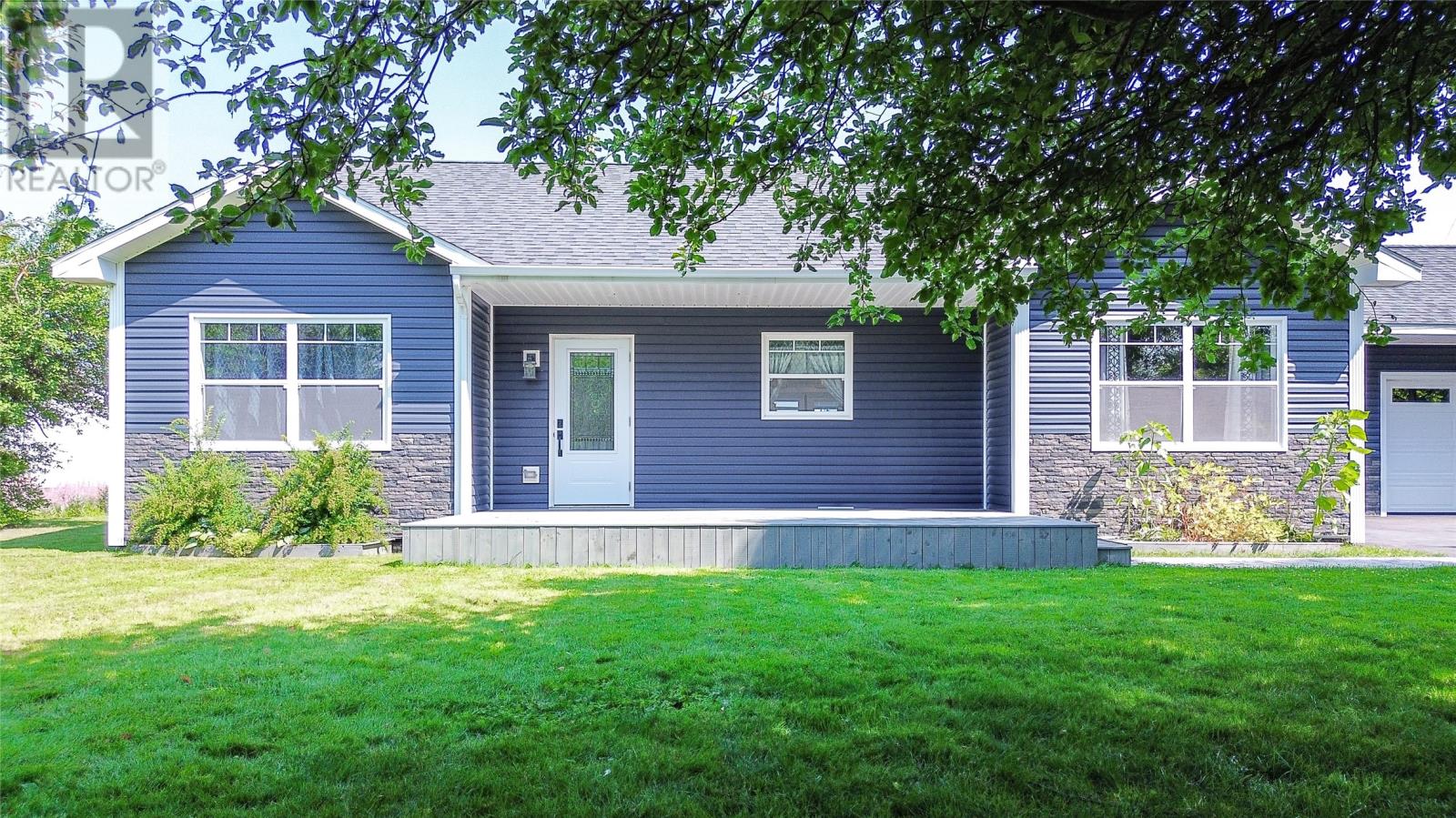 120 Pioneer Dr, Winterland, NL A0E 2Y0