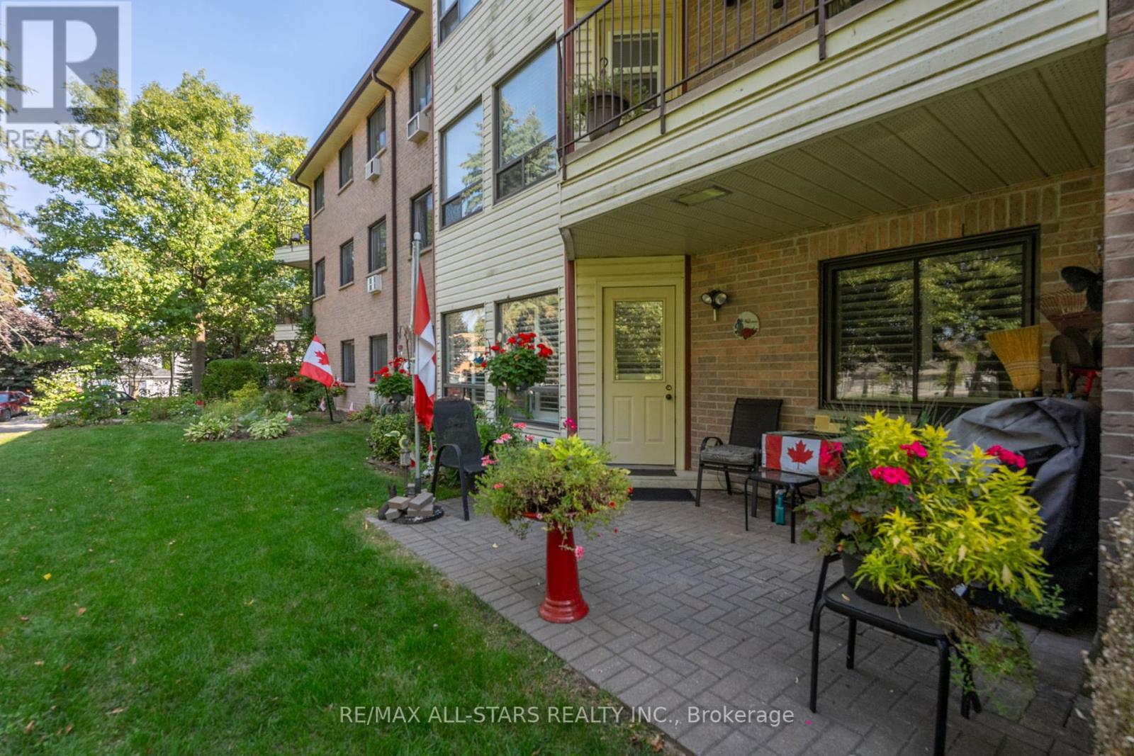 105 111 Grew Blvd, Georgina, ON L0E 1L0
