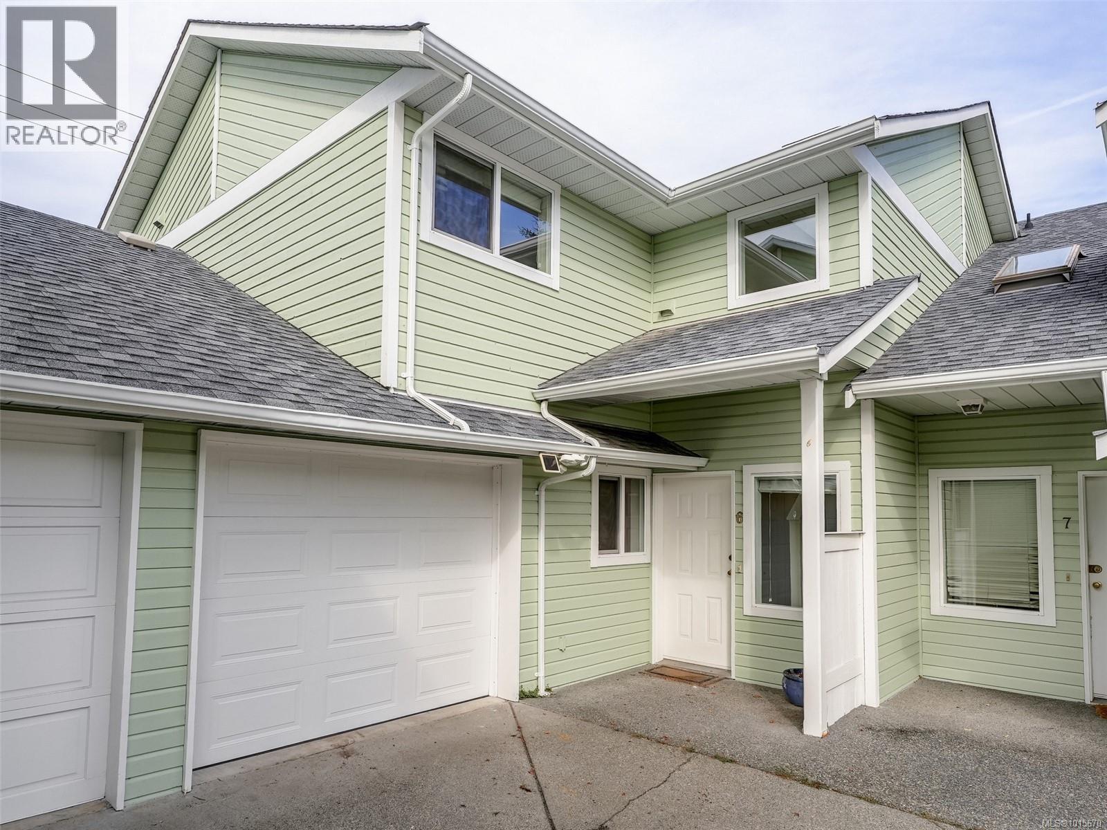 1441 Hillside Ave Unit 6 Ave, Victoria, BC V8T 2B9